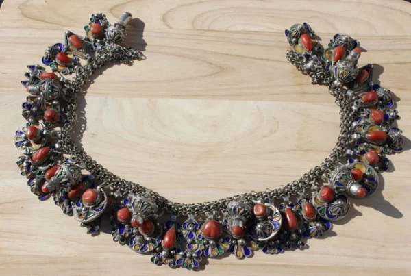 collier traditionnel kabyle en argent et corail